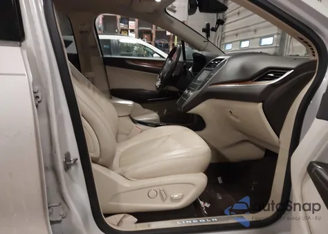 2016 Lincoln Mkc Reserve z USA, uszkodzony, nr VIN 5LMTJ3DH8GUJ23665